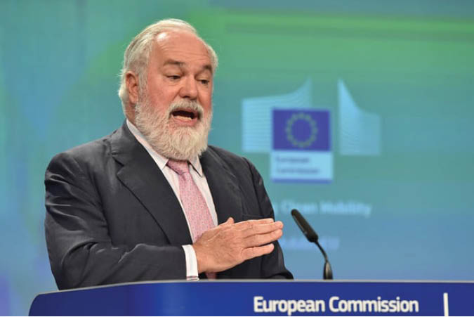 EU công bố đề xuất theo đuổi xu hướng sản xuất xe thân thiện với môi trường