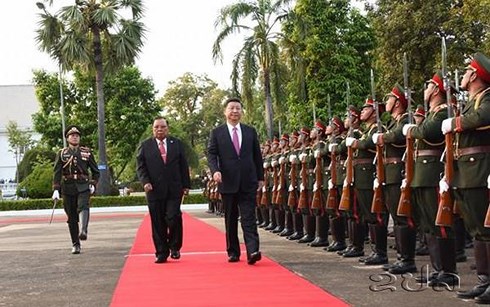 Chủ tịch Trung Quốc Tập Cận Bình thăm cấp nhà nước tới Lào