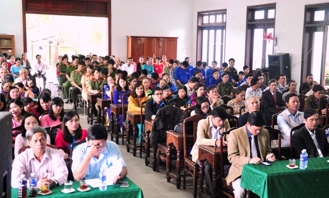 “Chung tay chấm dứt bạo lực đối với phụ nữ và trẻ em gái