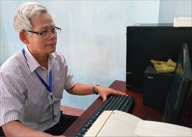 Thầy giáo toán mê lập trình tin học