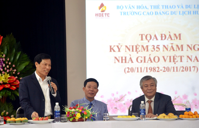 Bộ trưởng Nguyễn Ngọc Thiện thăm Trường cao đẳng Du lịch