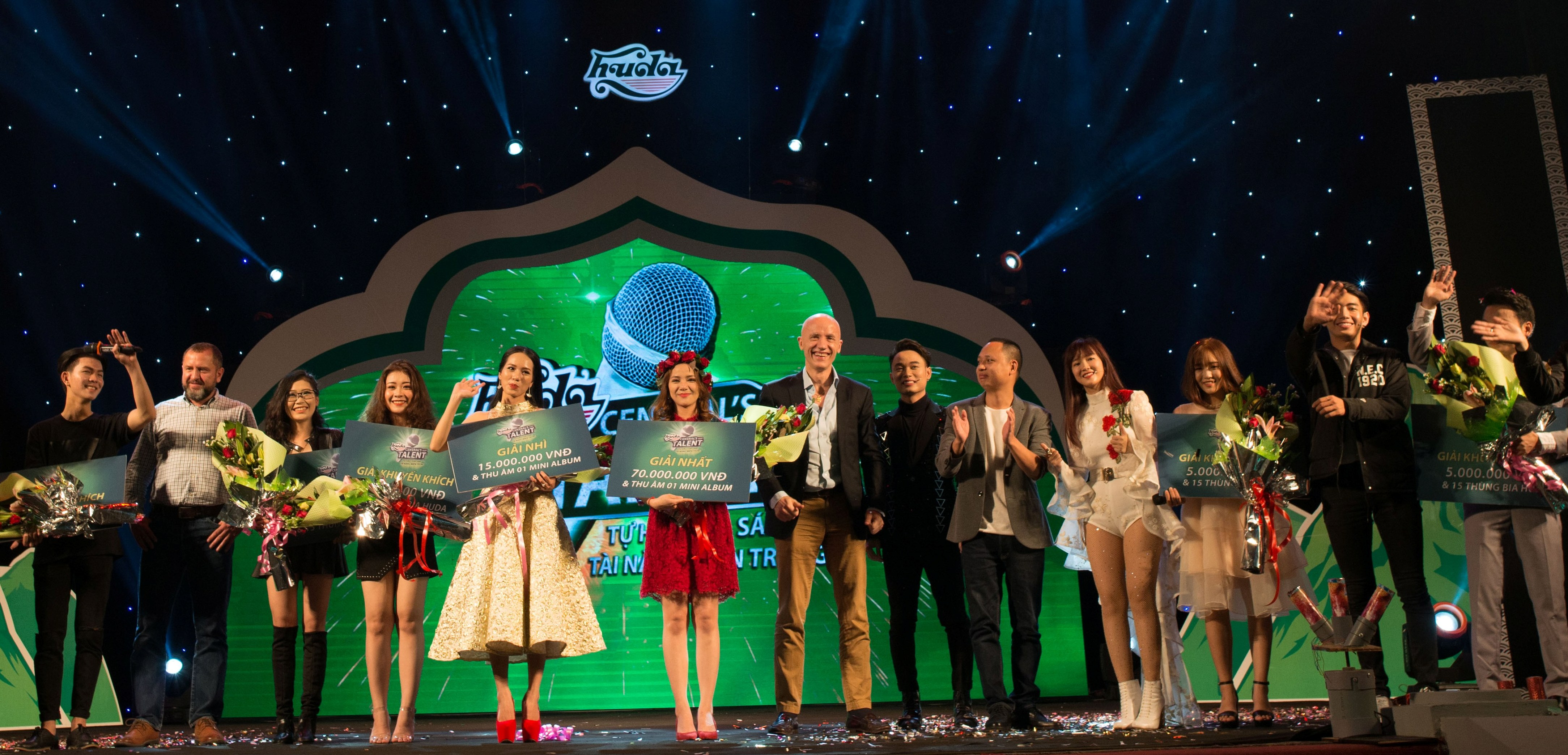 Cô gái Huế giành ngôi vị quán quân “Huda Central’s Got Talent” năm 2017