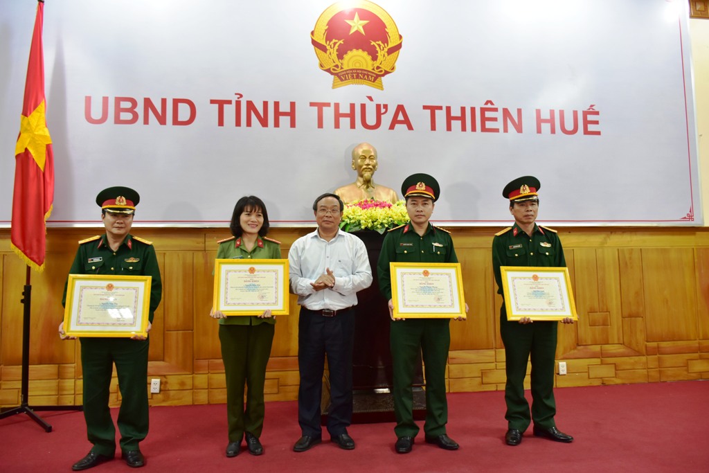 Gắn công tác tuyển chọn và gọi công dân nhập ngũ với tạo nguồn cán bộ cho địa phương