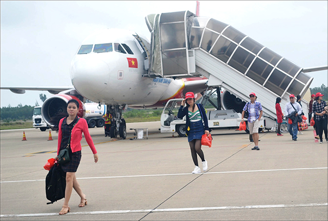 Không có chuyện sân bay Phú Bài ngập nước