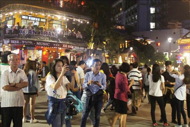 Quy hoạch phải hướng đến khai thác các dịch vụ hai bên bờ sông Hương