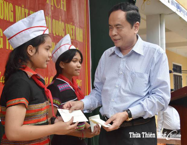 Khuyến học, khuyến tài ở vùng cao Nam Đông