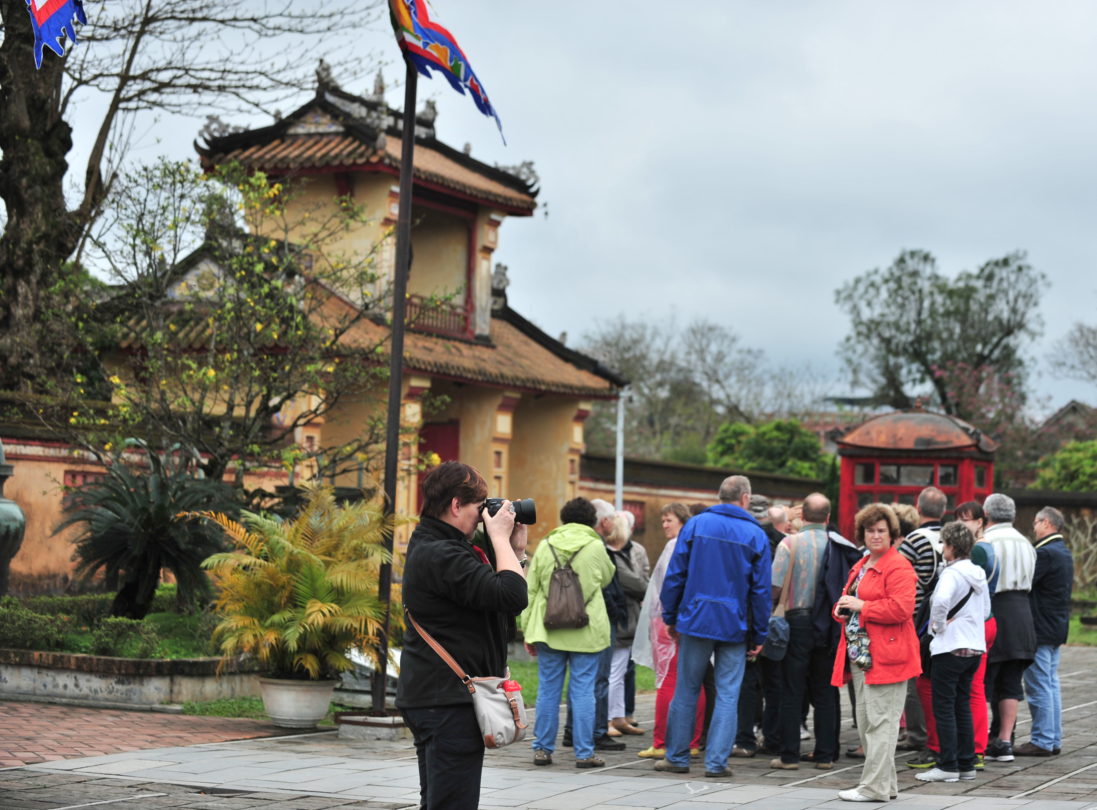 Tourism revenue in November estimated at 289 billion VND