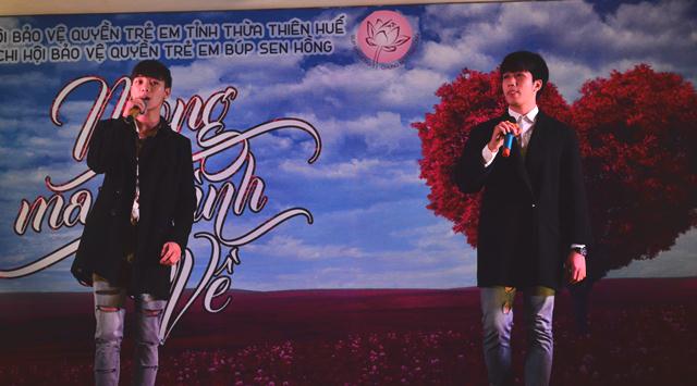 Hát gây quỹ hỗ trợ trẻ em vùng cao