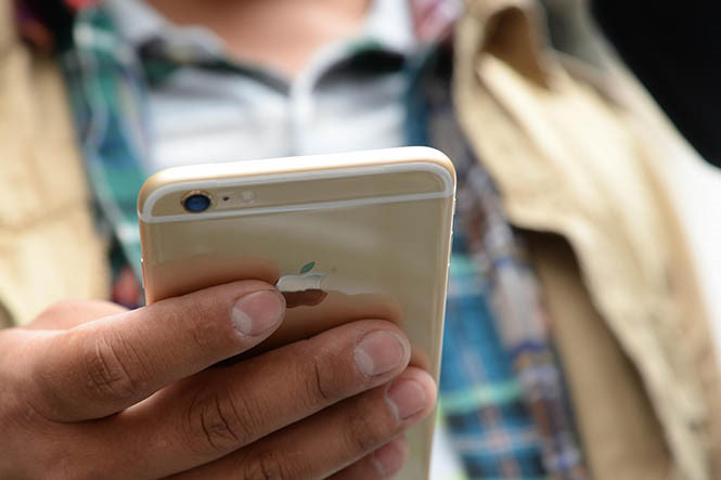 Vì sao iPhone ngày càng chậm đi theo thời gian