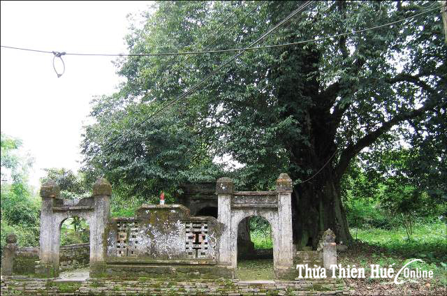Giải mã bức bình phong miếu cây thị làng cổ Phước Tích