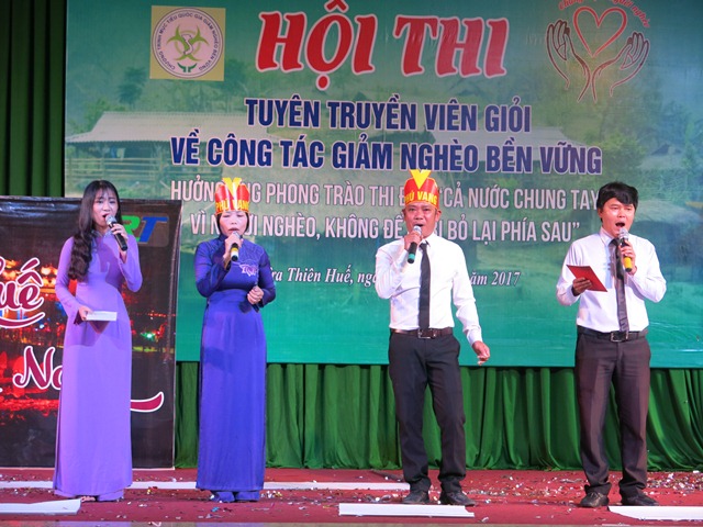 Hội thi tuyên truyền viên giỏi về giảm nghèo bền vững