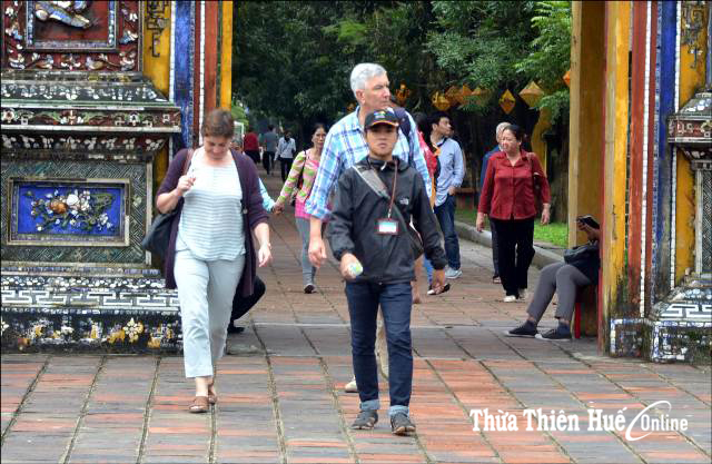 Quy định mới sẽ kiểm soát hướng dẫn viên hoạt động trái phép