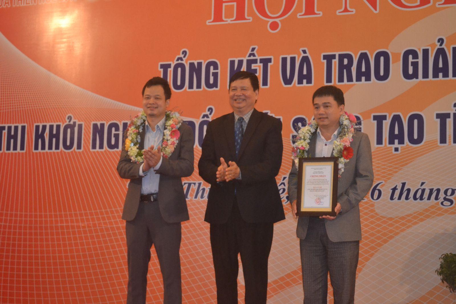 The idea of spices for cooking standard Bun Bo Hue wins the first prize of the Innovative and Creative Startup Contest 2017