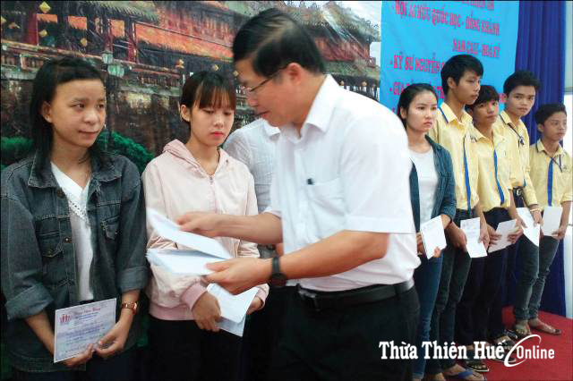 Xã hội hóa công tác khuyến học