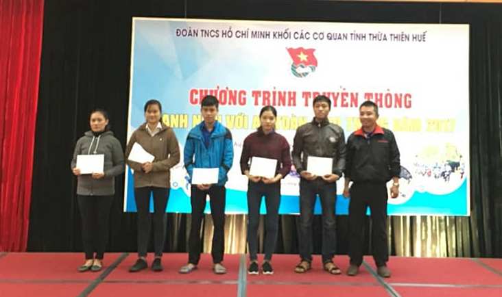 Truyền thông an toàn giao thông cho 200 ĐVTN