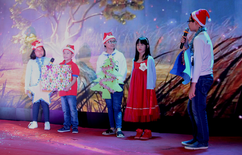 Giáng sinh lan tỏa yêu thương