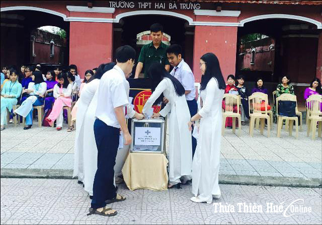 Xây lòng nhân trong các thế hệ học trò