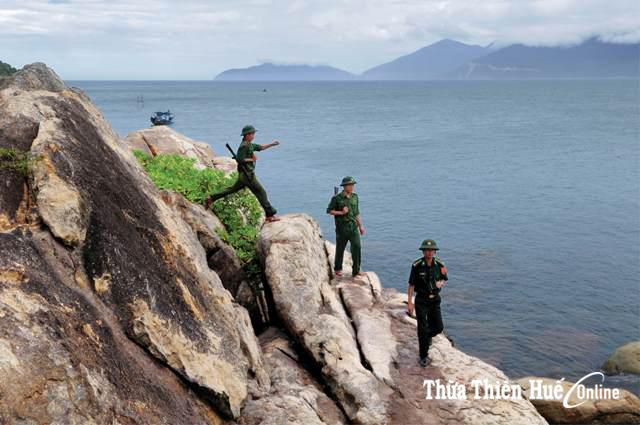 Bình yên nơi chân sóng