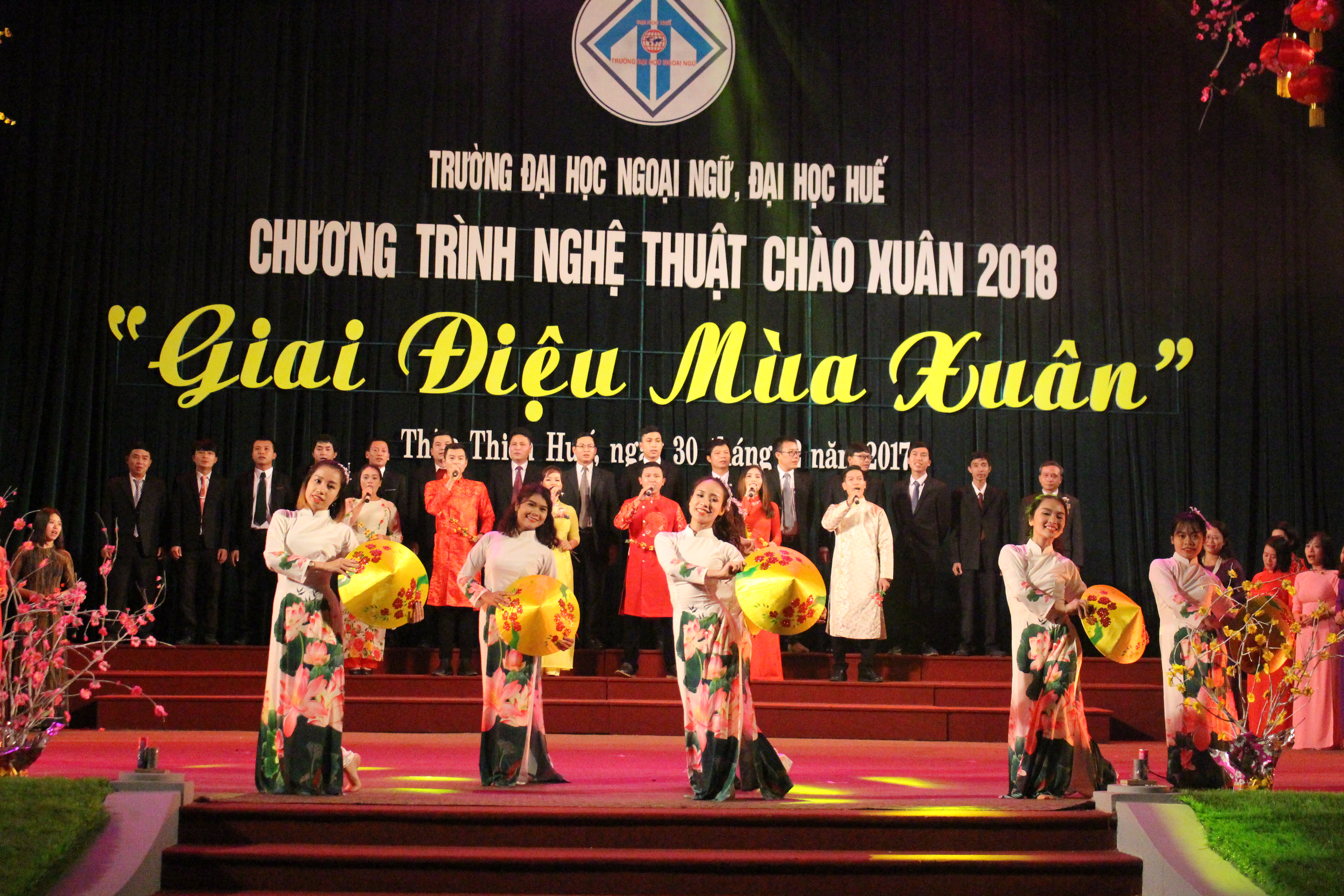 Đêm nhạc “Giai điệu mùa xuân” gây quỹ mua vé về quê cho sinh viên khó khăn