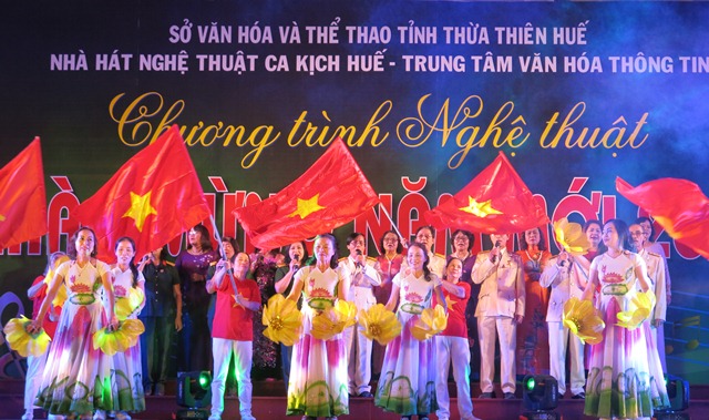 Singing to celebrate New Year 2018