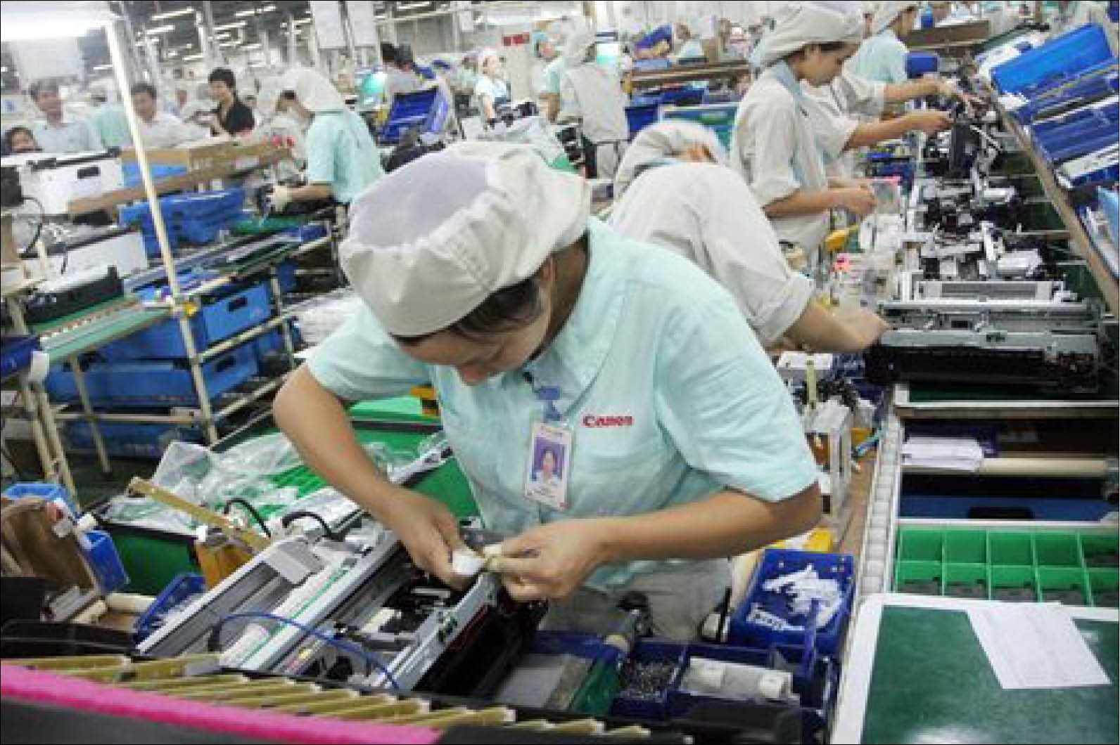 IHS Markit Ngành sản xuất Việt Nam bước vào năm 2018 với triển vọng tốt