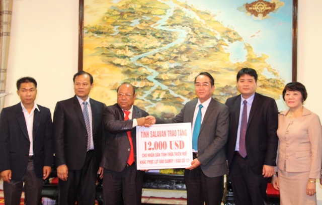 “Vietnam-Laos special tie gets increasingly stronger”