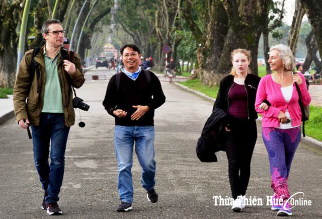 Chủ động giữ khách bằng các tour tuyến riêng