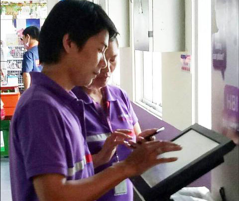 Thưởng Tết người sướng vui, kẻ ngậm ngùi