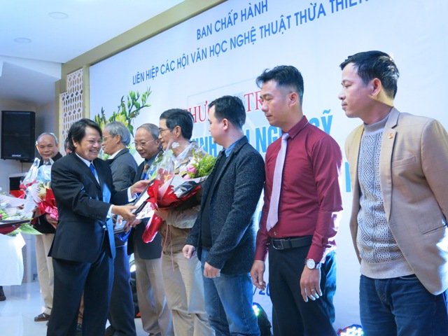 Honoring Thua Thien Hue artists