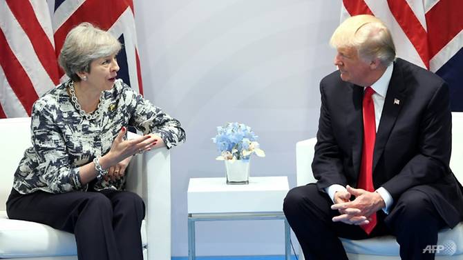 Tổng thống Trump sẽ gặp Thủ tướng Anh tại Davos vào tuần tới