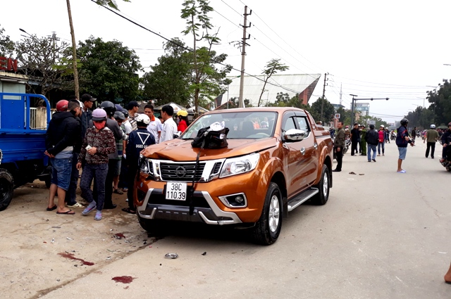 Khởi tố, bắt tạm giam tài xế ô tô tông liên hoàn