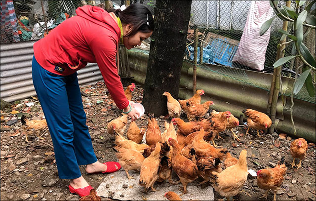 Giúp đỡ chị em khó khăn