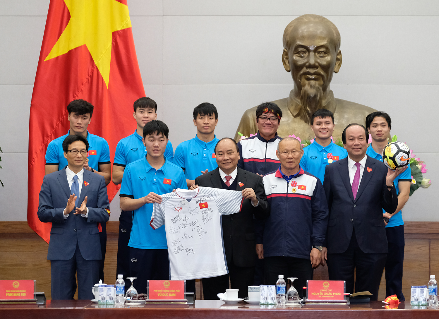 Thủ tướng Nhân rộng bản lĩnh, ý chí U23 Việt Nam