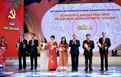 Trao Giải báo chí toàn quốc về xây dựng Đảng-Giải Búa liềm vàng lần 2