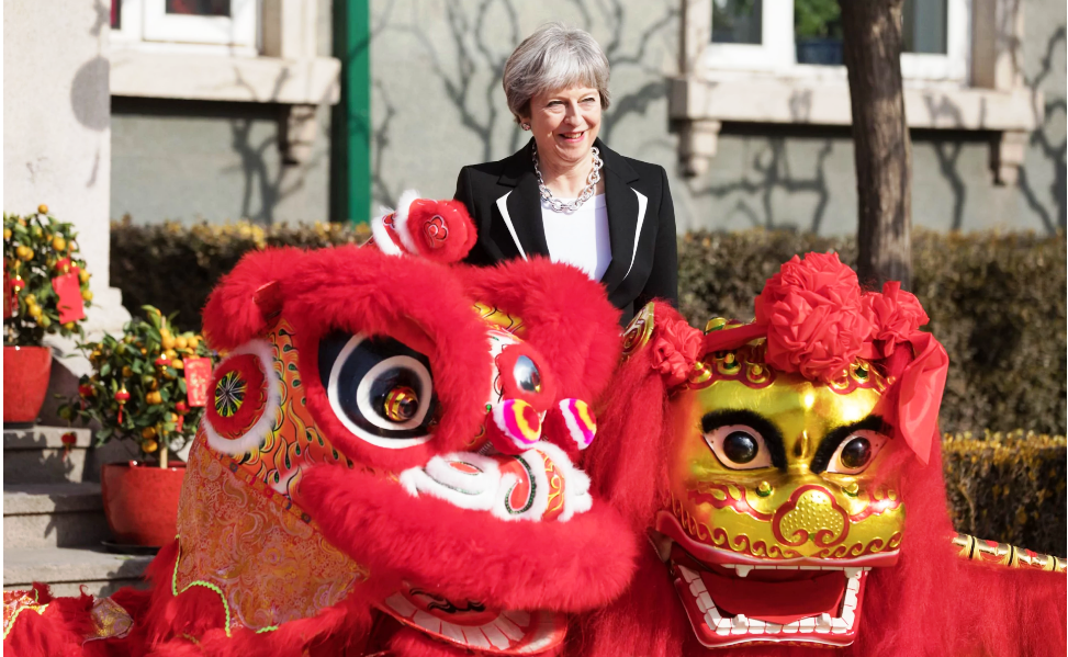 Anh Tăng trưởng lên mức toàn cầu và đàm phán Brexit tiến triển