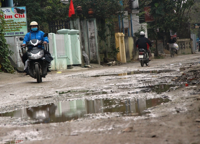 Cần sớm trả lại mặt đường cho đường Hải Triều