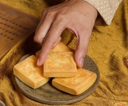 Restoring royal sweet dishes of the Nguyen Dynasty