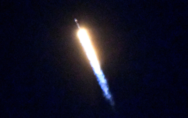 SpaceX bắt đầu đặt viên gạch cho hệ thống Internet toàn cầu
