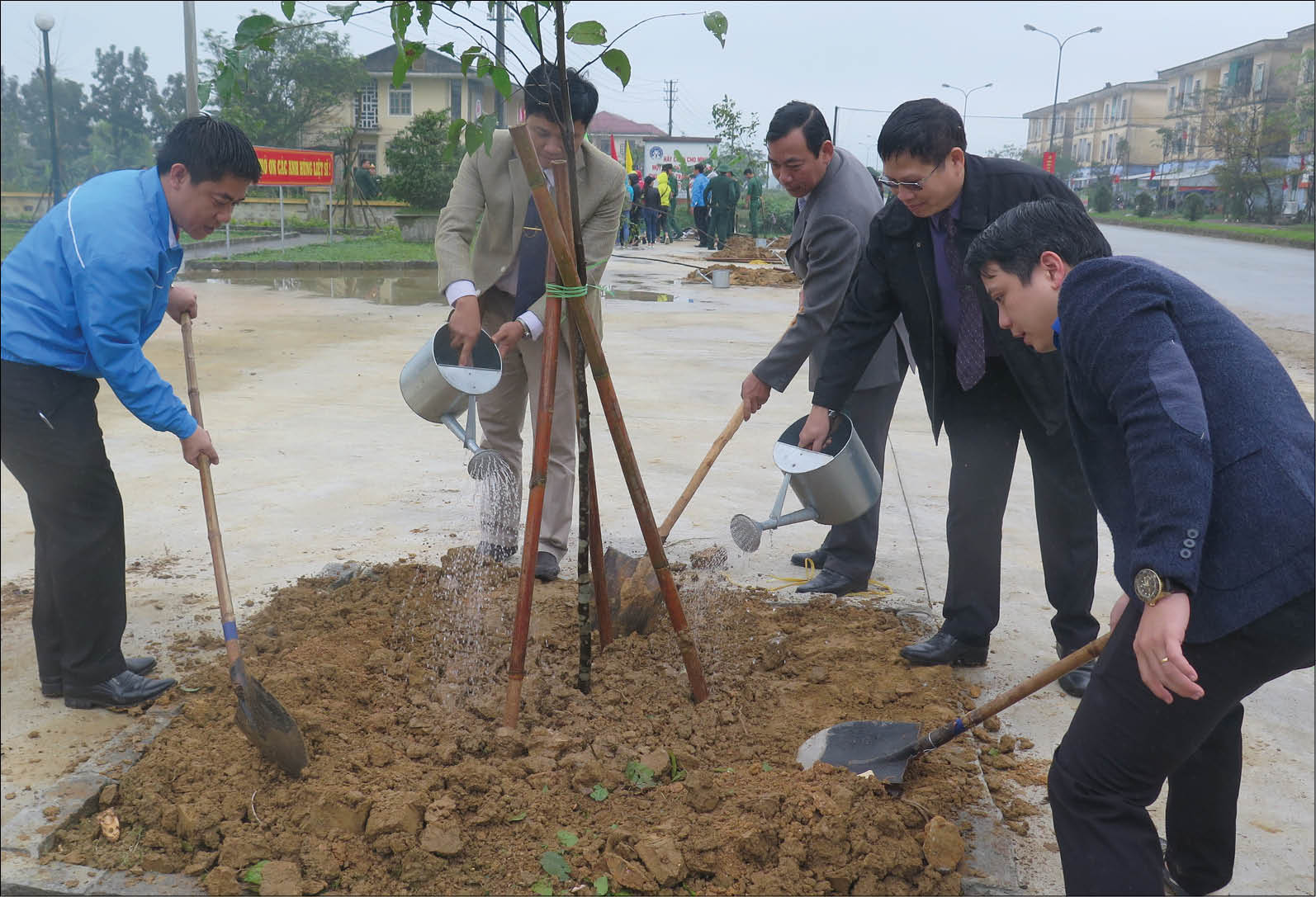 Nhiều hoạt động hướng về cộng đồng