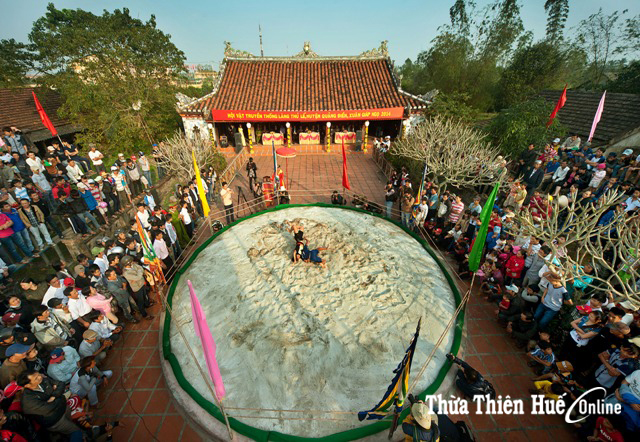 Nét đẹp lễ hội ở Huế