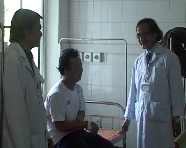 Cứu sống một trường hợp nguy kịch do ăn phải sứa độc