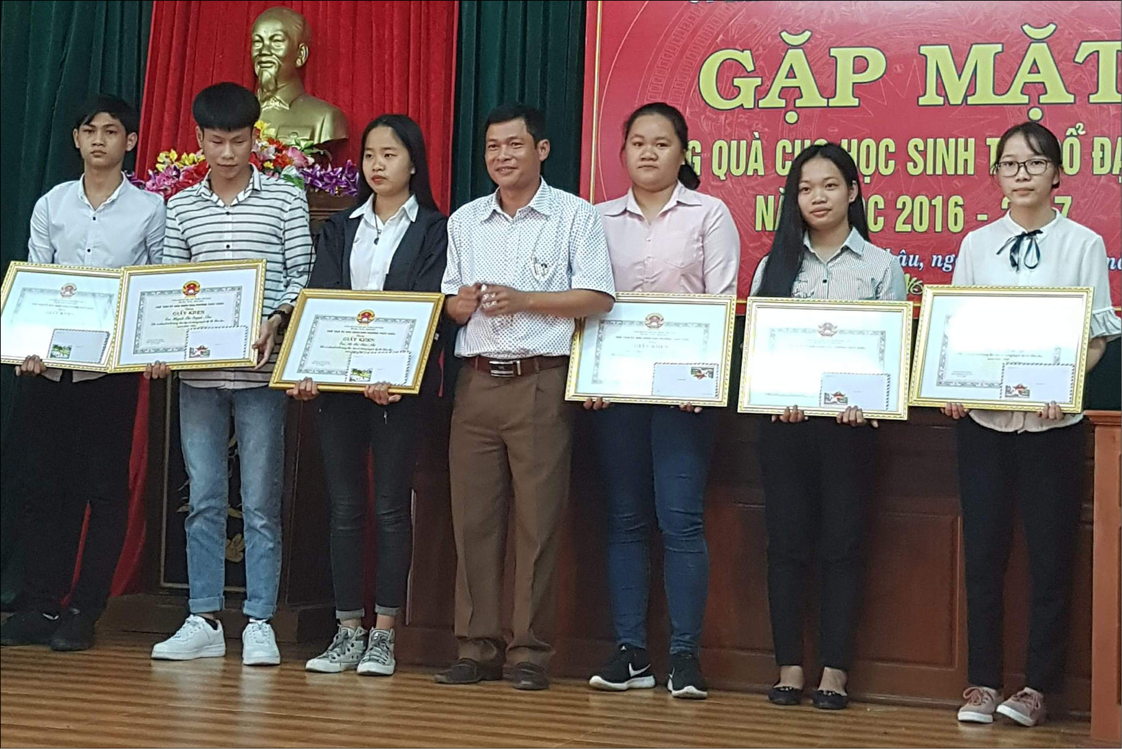 Để mỗi nhà là Gia đình học tập