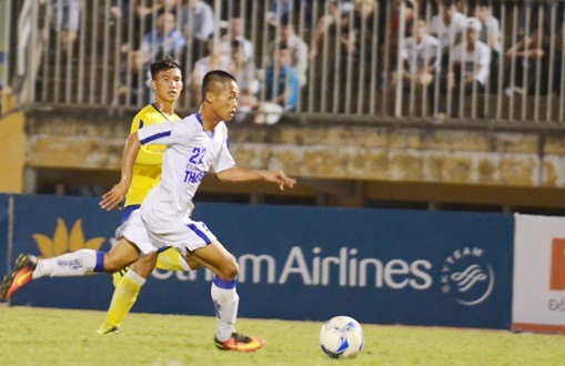 Huế thúc thủ trên sân nhà ở trận khai màn