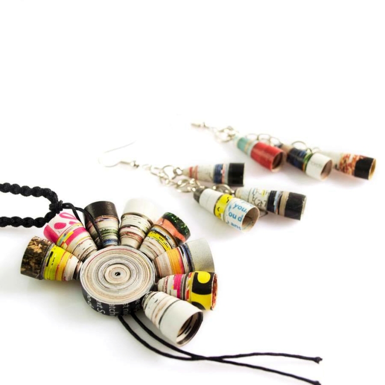 Paper quilling jewelry