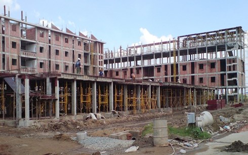 Từ 1 4, đình chỉ công trình xây dựng khi có vi phạm vệ sinh môi trường