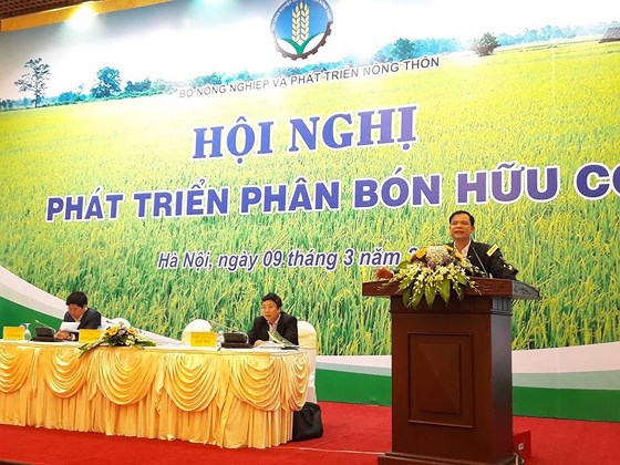 Mỗi năm sử dụng 10 triệu tấn phân bón vô cơ, dễ gây hủy hoại môi trường