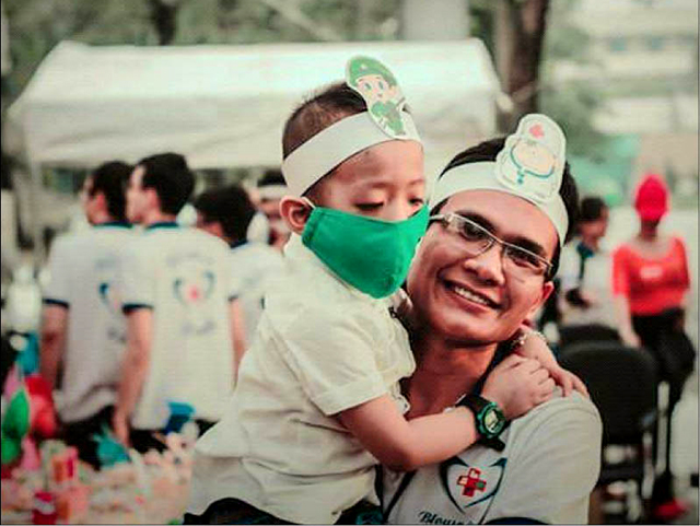 Người anh của những bệnh nhi