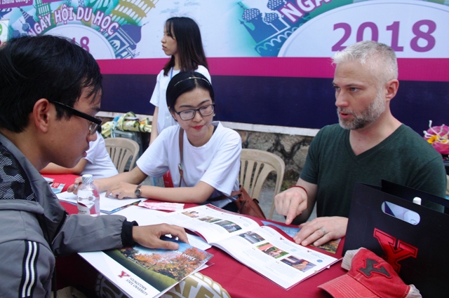 Ngày hội du học 6 nước