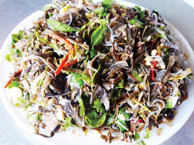 Một thời bắp chuối thấu chay