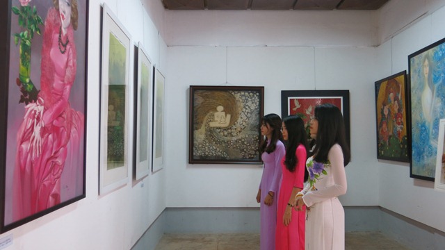 Triển lãm 52 tác phẩm mới của họa sĩ trẻ